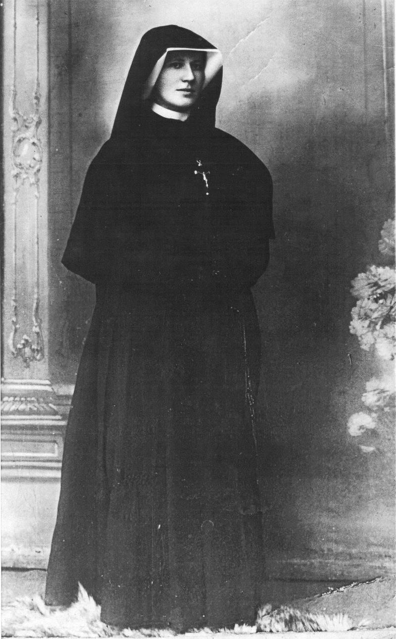 A black and white photograph of Sr Faustina Kowalska in 1931, in the habit of her congregation.